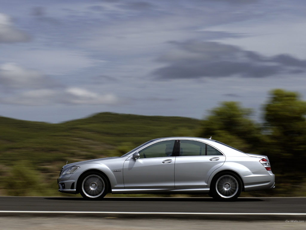 Mercedes Benz S 63 AMG 1024x768 b70 Tapety na pulpit